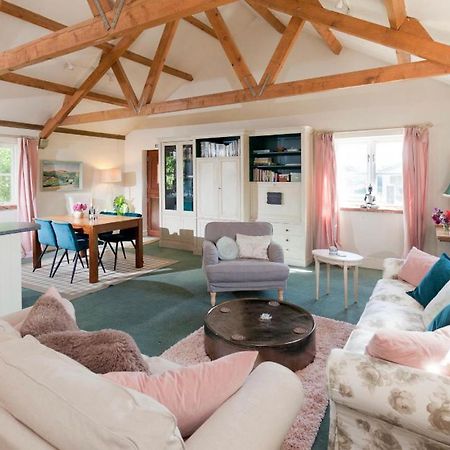Spacious Swallow Cottage Tisbury Luaran gambar
