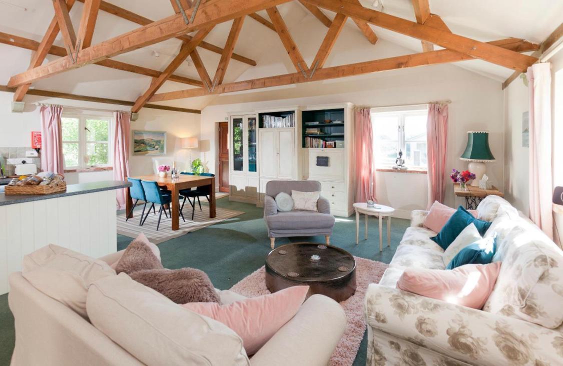Spacious Swallow Cottage Tisbury Luaran gambar