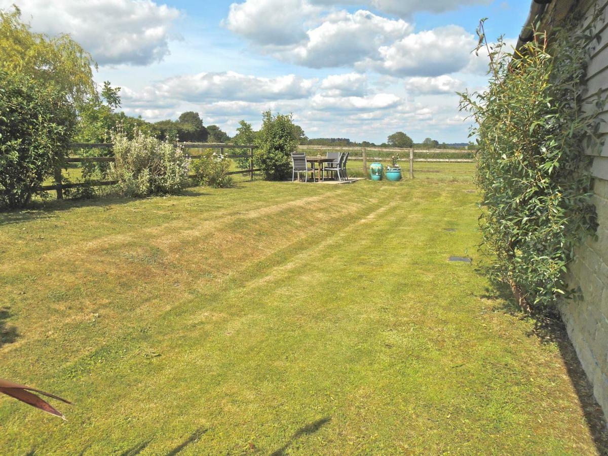 Spacious Swallow Cottage Tisbury Luaran gambar