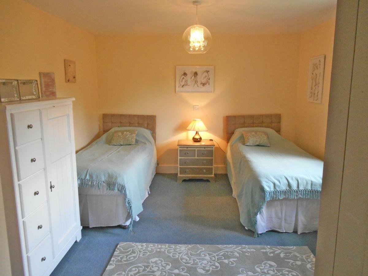 Spacious Swallow Cottage Tisbury Luaran gambar